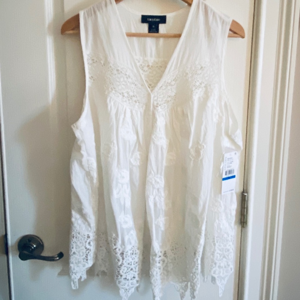 NWT KAREN KAREN Crocheted Lace Sleevless Blouse XL